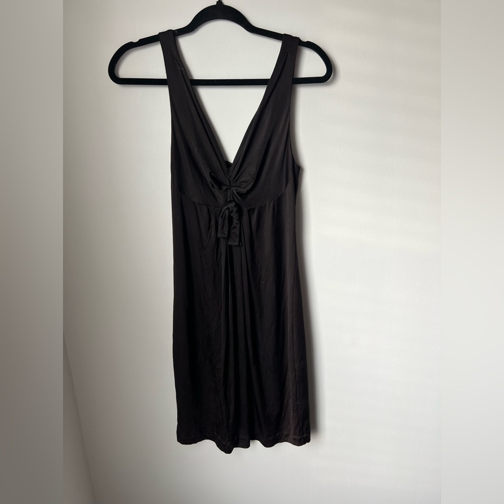 BCBGMAXAZRIA Black V-Neck Midi Dress XS